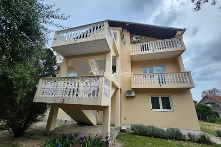 Hotel in Biela Gegend, Stadt Herceg Novi