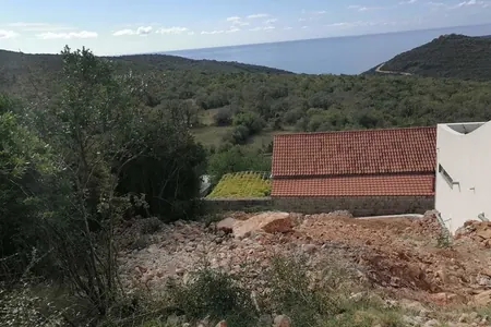 Plot for sale in Lustica with sea view