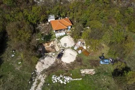Zum dringenden Verkauf: Neues Haus im Dorf Kotor, Dragal