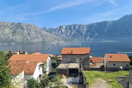Продаю 2-комнатную квартиру в Прчне.