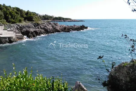 Two plots for sale in Uteha