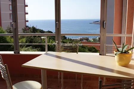 Sale of apartment in the quiet and cozy village of Uteha on the Bar Riviera.