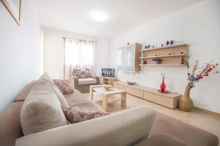 Geräumige 1-Zimmer-Wohnung in Kamenovo