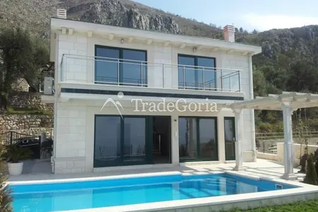 Luxury Villa with Pool