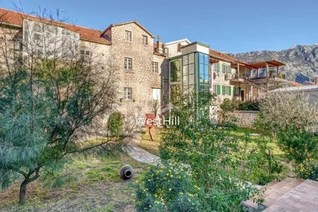 Luxusvilla vom Eigentümer in Prčanj, Kotor – Objekt 8233 in Montenegro