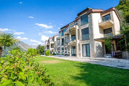 Geräumige 3-Zimmer-Wohnung mit Panorama-Meerblick in Kostanjica