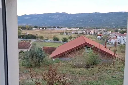 The house is 10 minutes from Podgorica