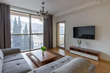 Two-bedroom apartment for rent in Budva with sea view