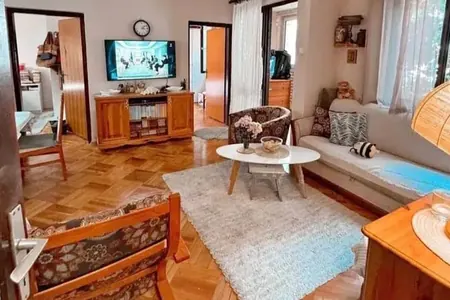 Продается квартира с 2 спальнями, Будва, Голубовина