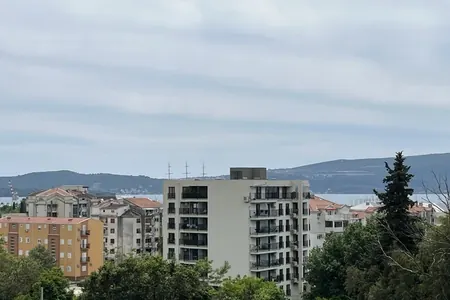 Two-bedroom apartment in a promising residential complex, Donja Lastva