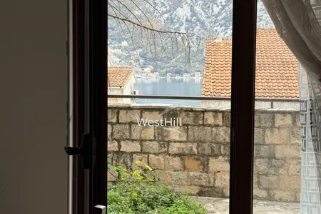 Two-Bedroom Apartment with Private Yard and Sea View in Risan, 78 m2