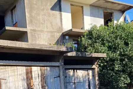 Unfinished house for sale in Čela, Herceg Novi.