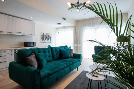 Einzigartige Wohnung in einer modernen Anlage mit Pool (Dobrota, Kotor)