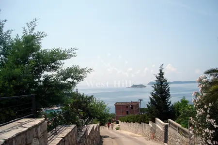 Unique plot of land with panoramic views
