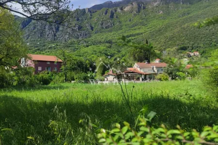 Urbanized plot in Zelenika