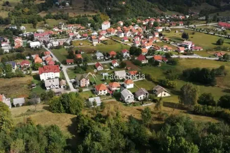 Bebauter Bauplatz in Kolasin