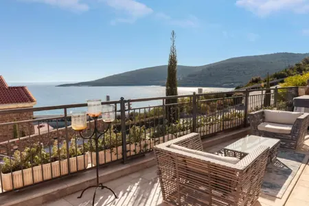 Villa for rent in the Luštica Bay complex