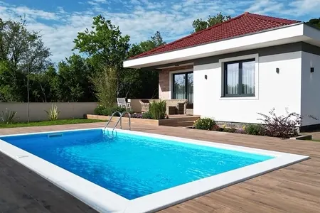 Villa in exklusiver Anlage Krimovica mit Pool