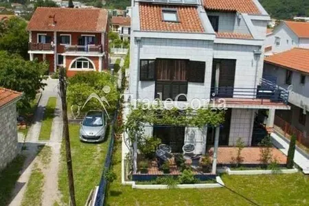 Villa on the first line in Bielo, Herceg Novi