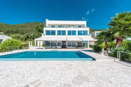 Premium class villa in Montenegro, Djenovici