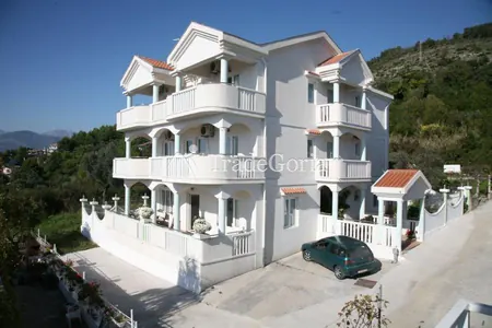 Villa in Tivat with 7 apartments