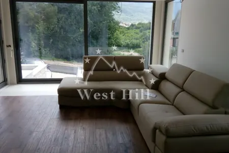 Villa with 3 apartments