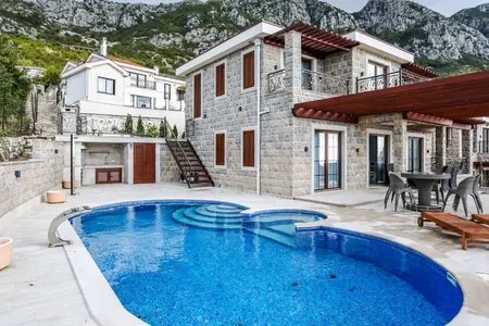 Vila sa 3 spavaće sobe u Blizikučiju