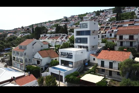 Villas with swimming pools
