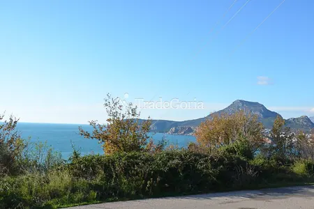 Land plot with sea view in Sutomore near the beach