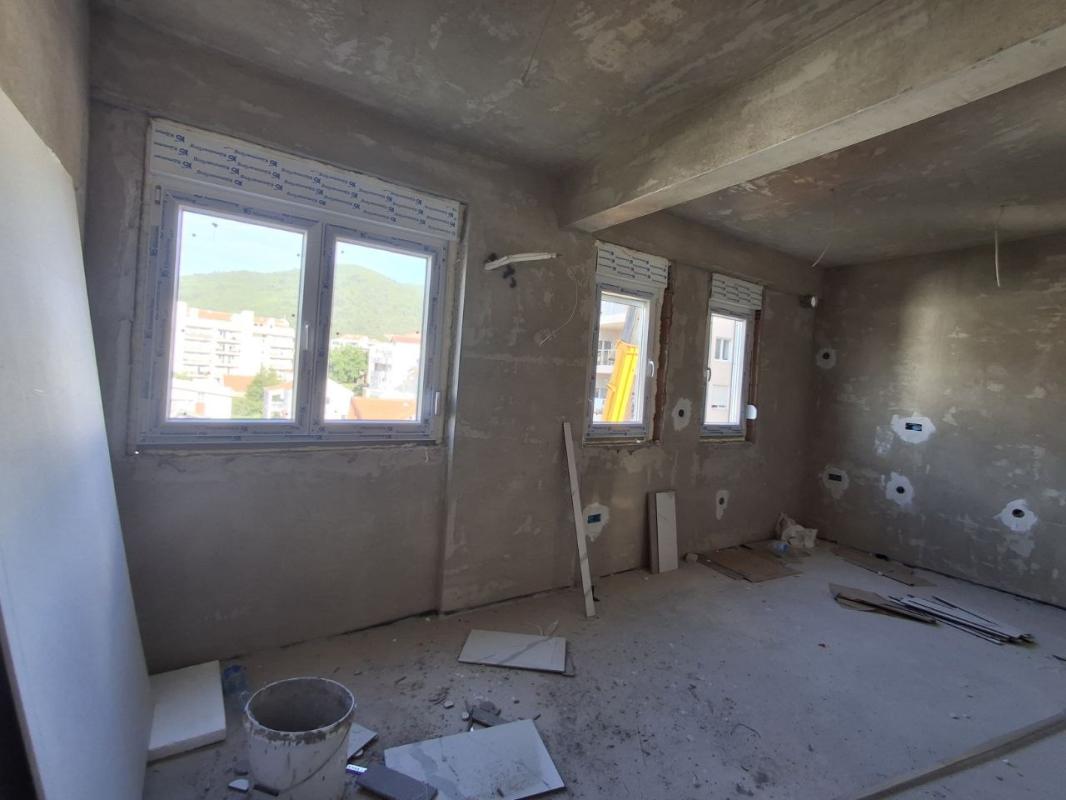 1-Zimmer-Wohnung mit Meerblick in Budva (Lazi)
