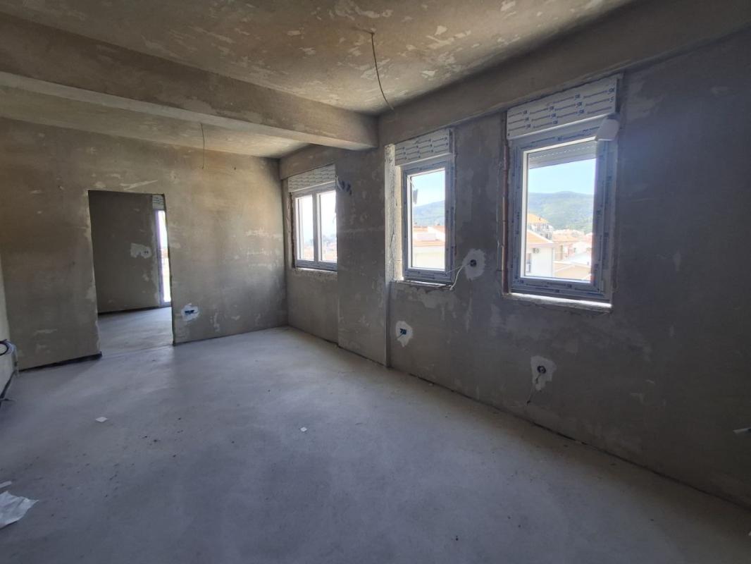 1-Zimmer-Wohnung mit Meerblick in Budva (Lazi)