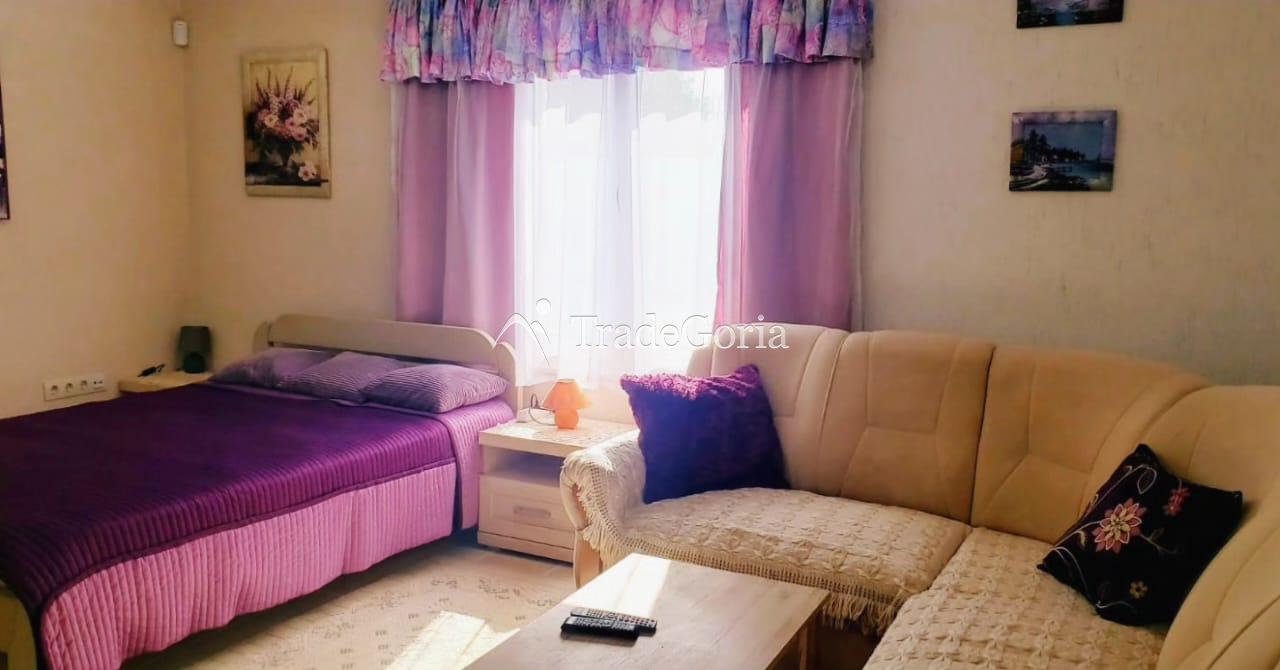 Na prodaju: Radni mini-hotel sa 4 apartmana, bazenom, saunom, parkingom za 6 automobila
