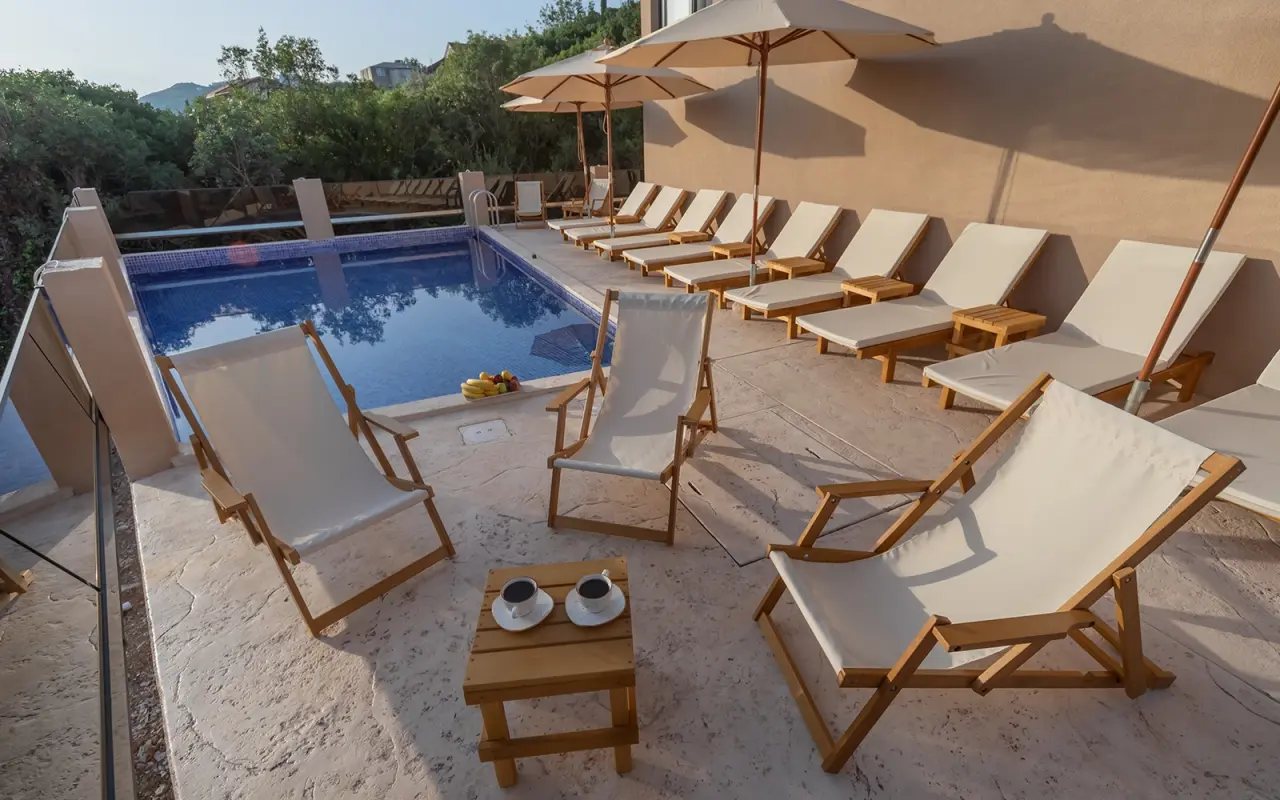 Luxury Studio in 4-Star Hotel with Pool & Terrace