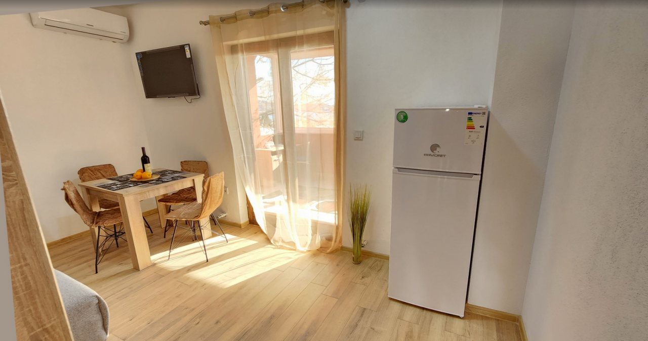 1-Zimmer-Apartment mit verglaster Meerblick-Terrasse, Šušanj, Bar