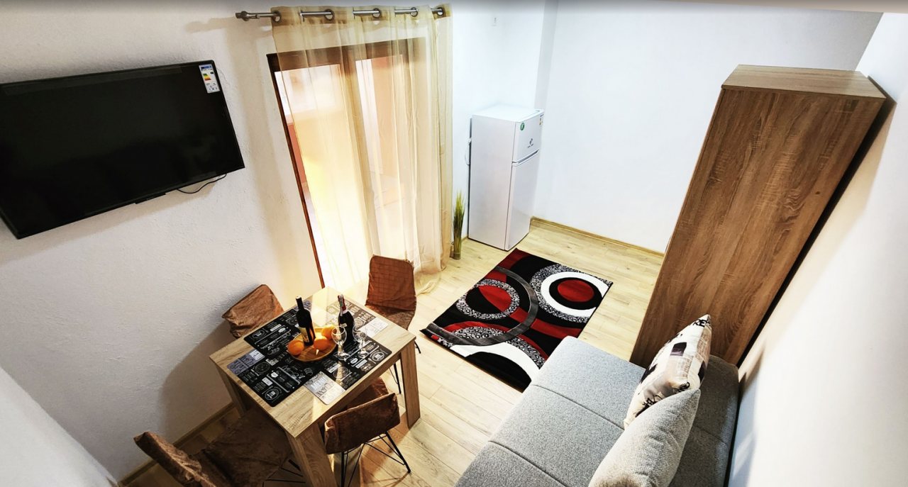1-Zimmer-Apartment mit verglaster Meerblick-Terrasse, Šušanj, Bar