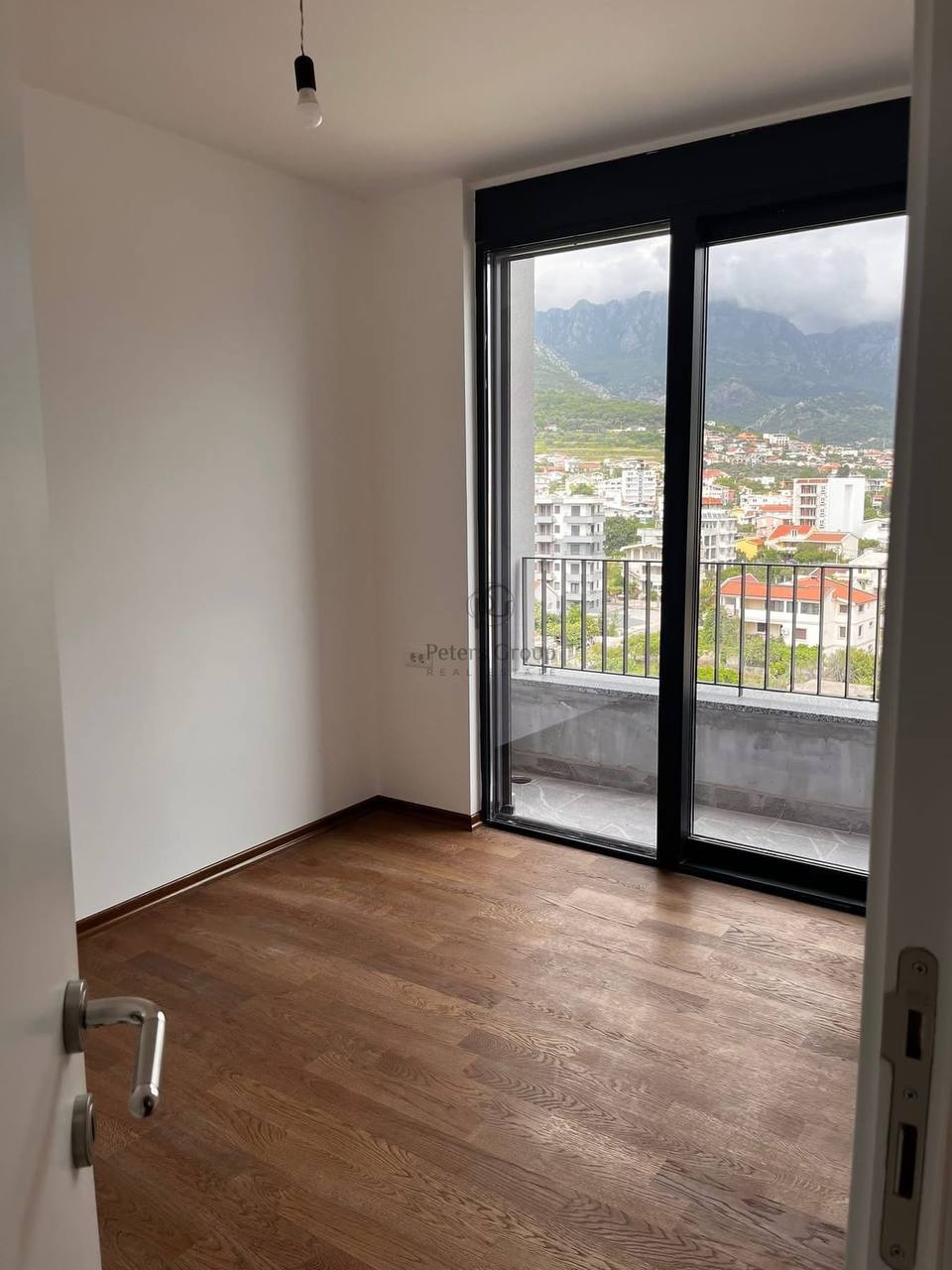 Three-Bedroom Apartment with Panoramic Sea and Mountain Views for Sale in a New Building in Bar