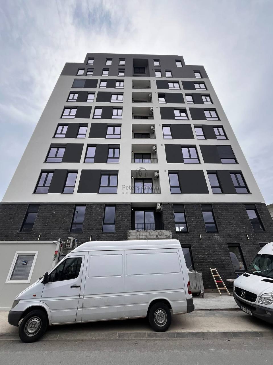 Three-Bedroom Apartment with Panoramic Sea and Mountain Views for Sale in a New Building in Bar