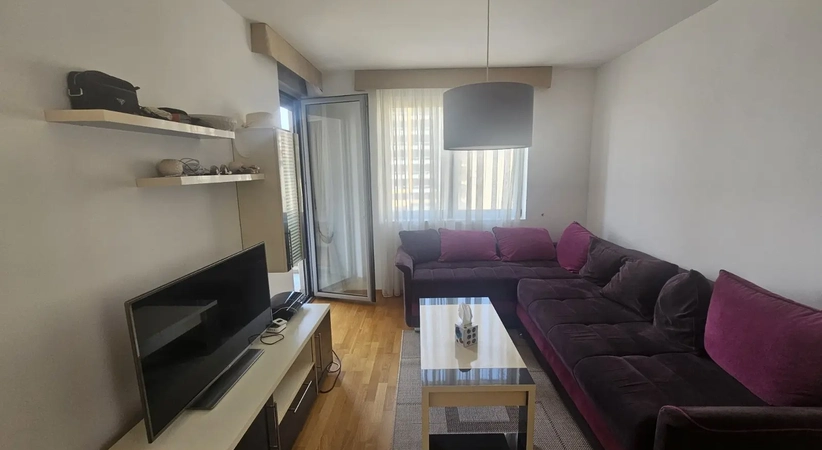 2 bedroom apartment for rent, Budva, center