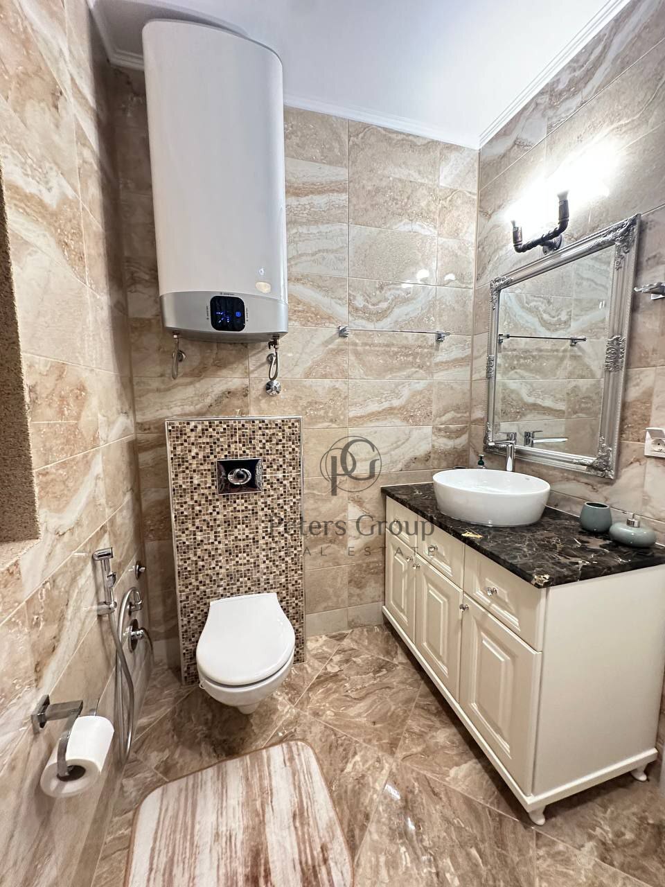 Modern three-level house in traditional Mediterranean style near the sea, close to Sutomore