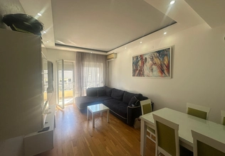 Zu vermieten: 1-Zimmer-Apartment mit Meerblick & Privatparkplatz vor der Saison, in Budva ab Sep.