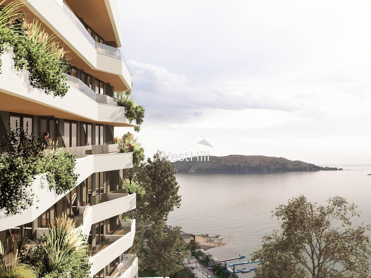Two bedroom apartment with sea view