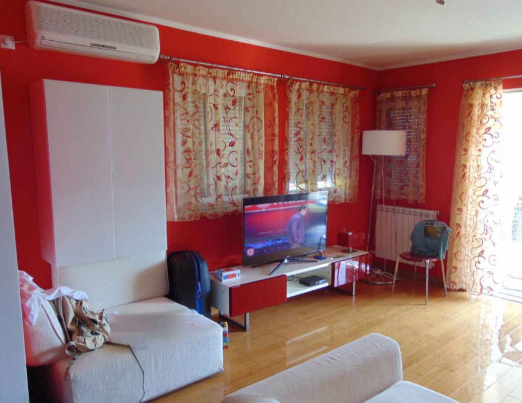 Apartment for sale with sea view in Herceg Novi.
