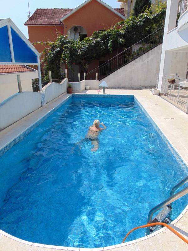 Apartment for sale with sea view in Herceg Novi.