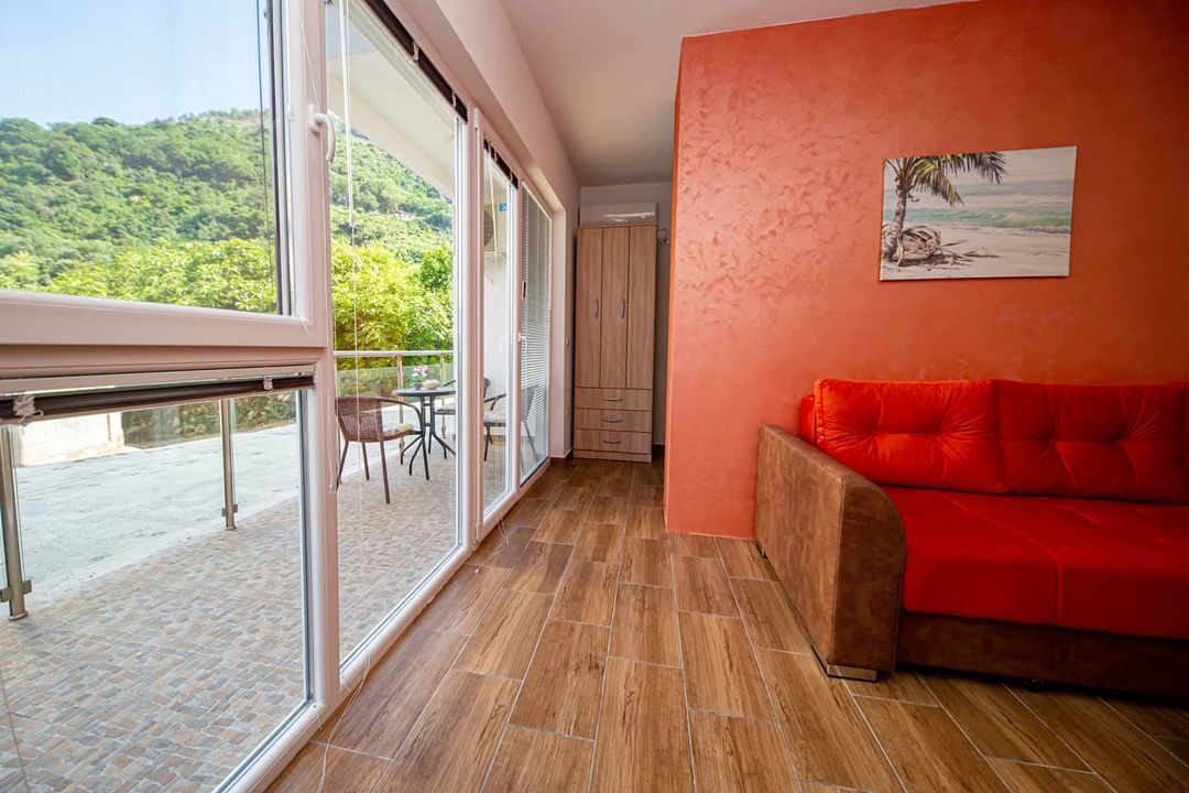 Einzimmerwohnung zur Miete in Sutomore