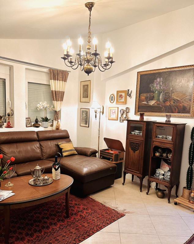 Apartment for sale with sea view in Utjeha Bar.