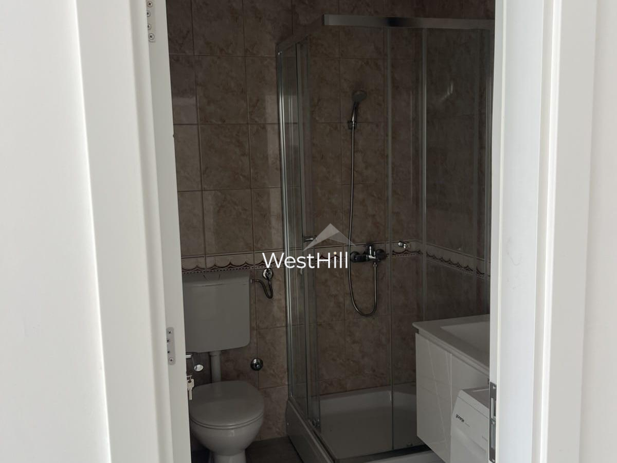 Sale sea-view one bedroom apartment in Kumbor opposite Portonovi, Herceg Novi - object 8336 in Mont