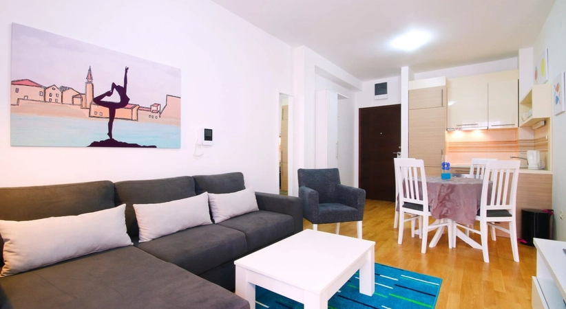 Two-bedroom apartment in the center of Budva