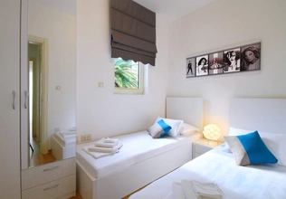 Two-bedroom apartment in the center of Budva
