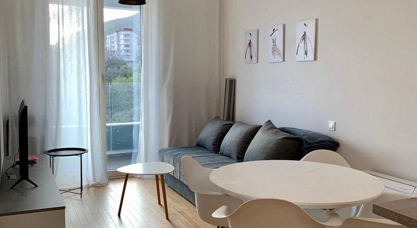 One-bedroom apartment in Becici