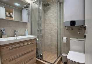 Продается квартира с 2 спальнями, Петровац, вид на море